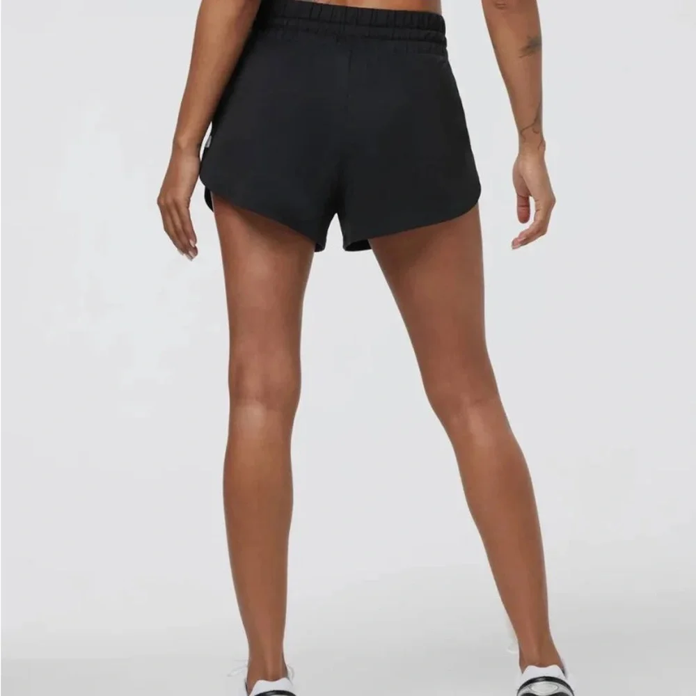 Vuori Black Drawstring Athletic Shorts - Picture 2 of 6
